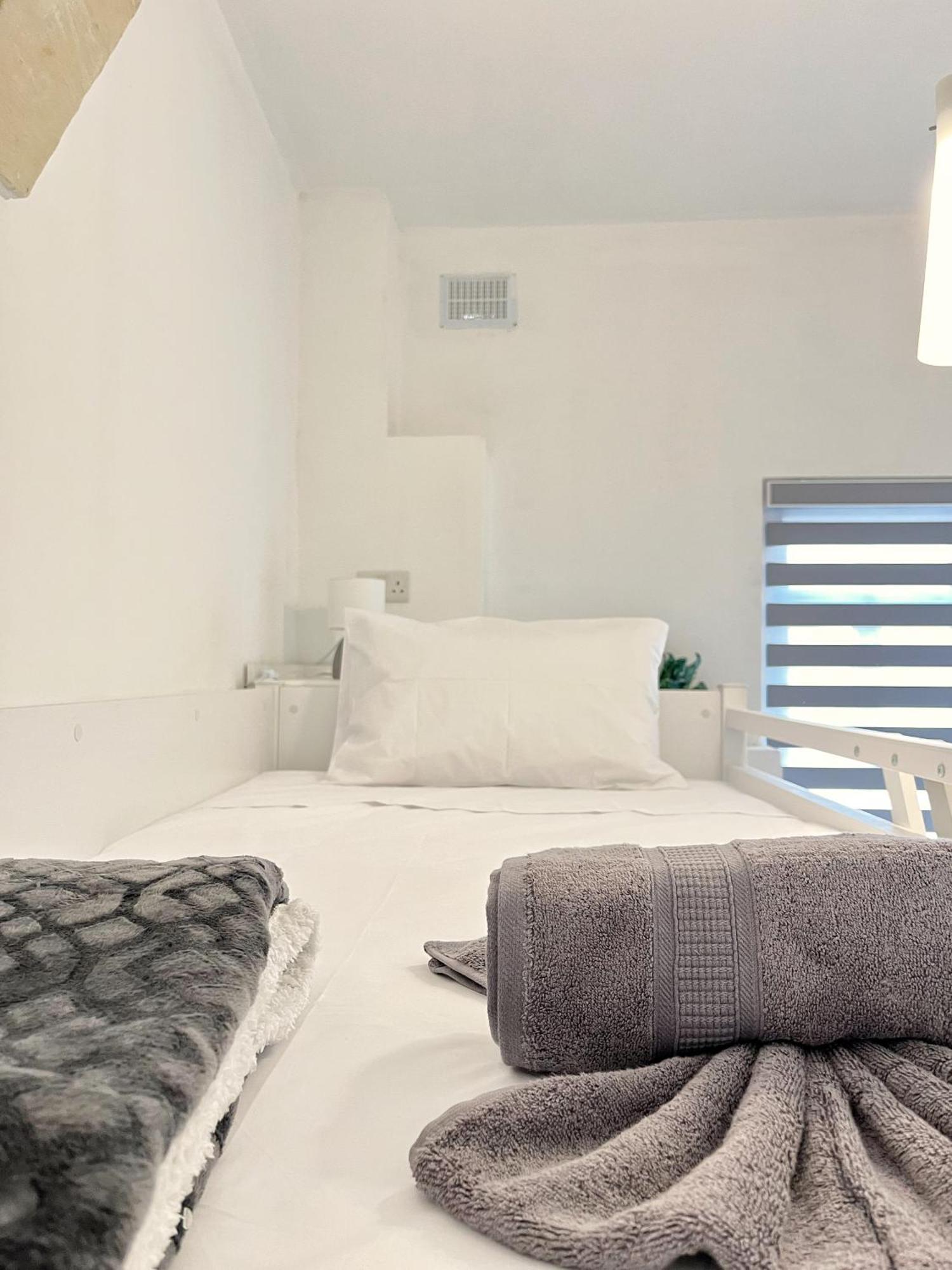 Maria & Matthias - Apartments In Central Of Floriana Eksteriør billede