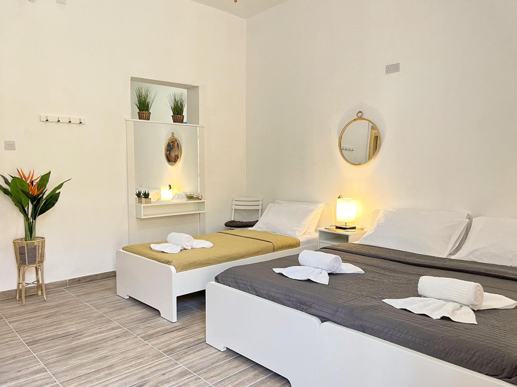Maria & Matthias - Apartments In Central Of Floriana Eksteriør billede